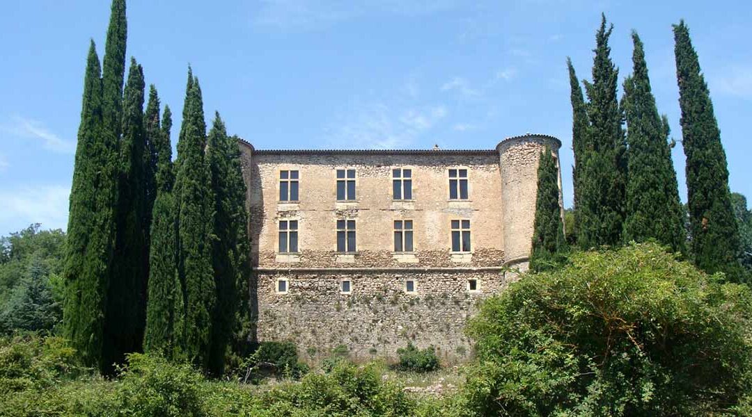 Les châteaux autour de Cotignac : 6 sites remarquables en Provence Verte